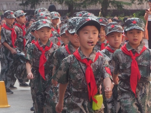 荣怀小学：我们的“小小阅兵式”